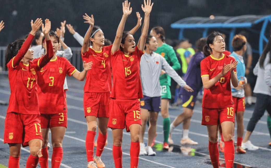 开云体育登录-中国女足受挫不已，队员面临压力，困难重重