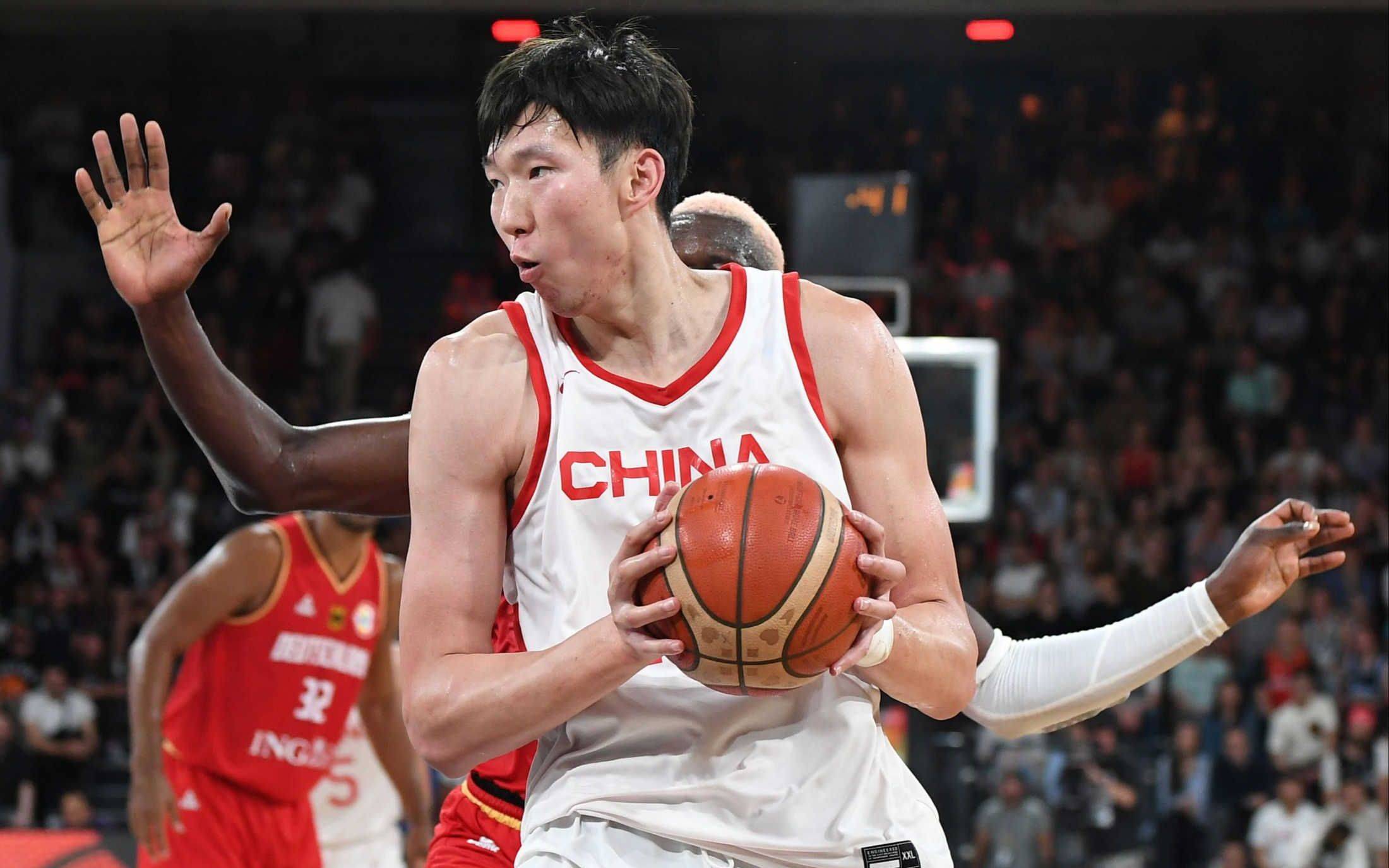 开云体育-NBA球队小球阵容引领流行趋势，灵活变阵打法不断挑战对手的简单介绍