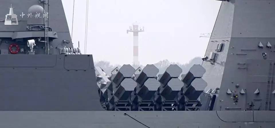 开云下载-关于阿尔及利亚客场大胜科特迪瓦，贾努扎伊上演帽子戏法的信息