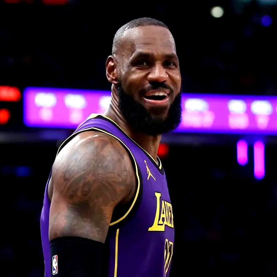 NBA总决赛MVP：詹姆斯表现出色，带领湖人夺得总冠军