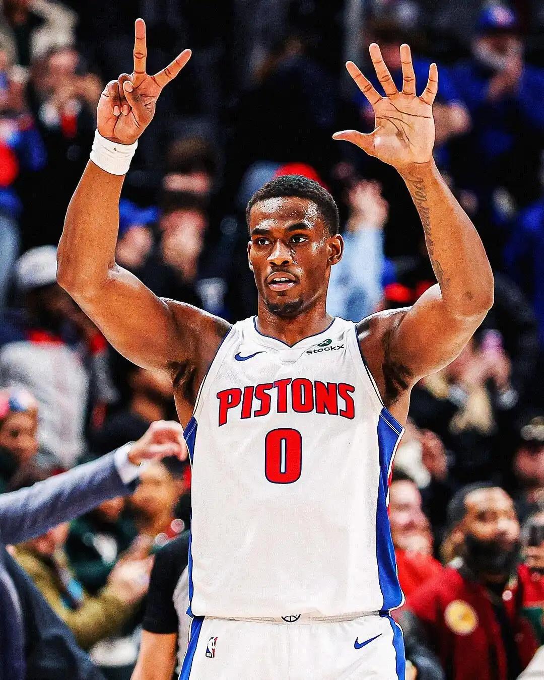 活塞队实力逐渐提升,成为东部黑马球队的简单介绍 活塞队实力逐渐提升,成为东部黑马球队的简单介绍