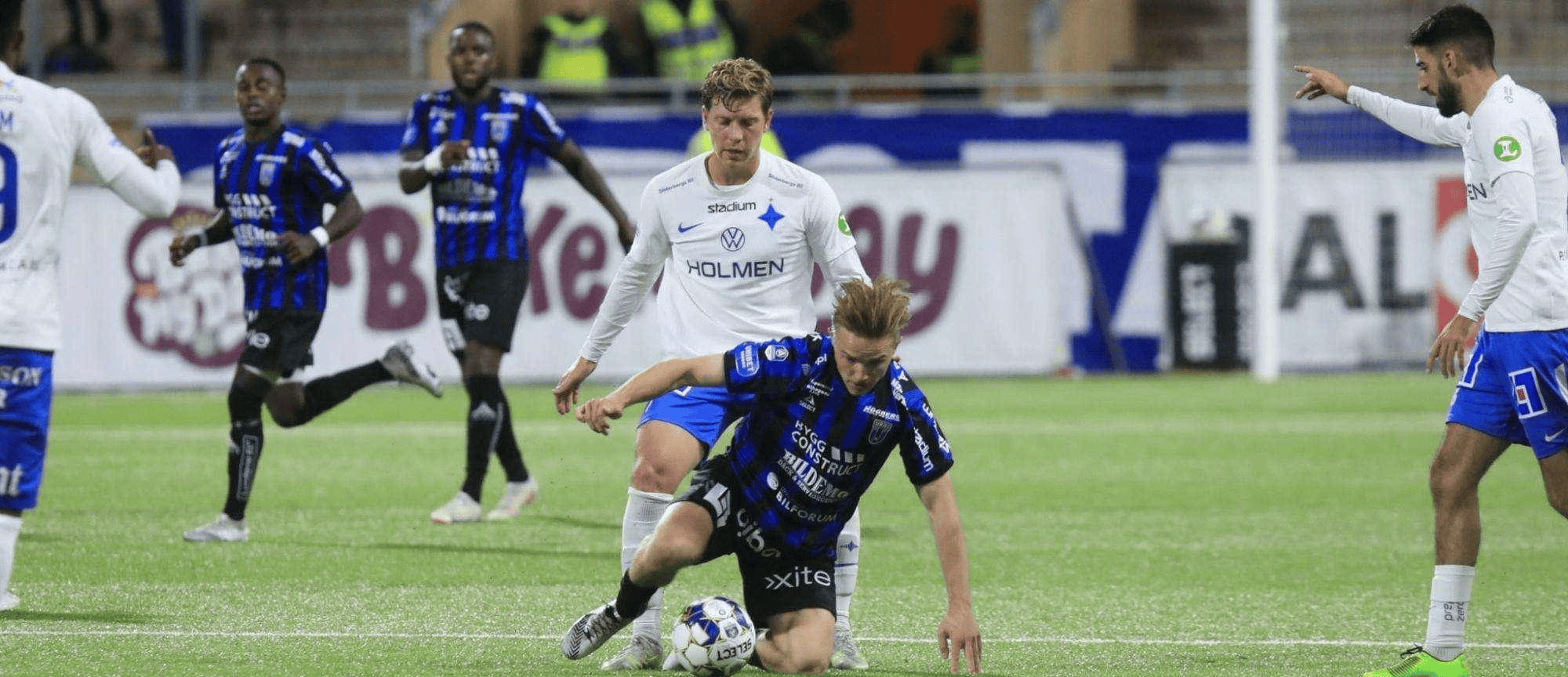 瑞典队在比赛中展现出实力