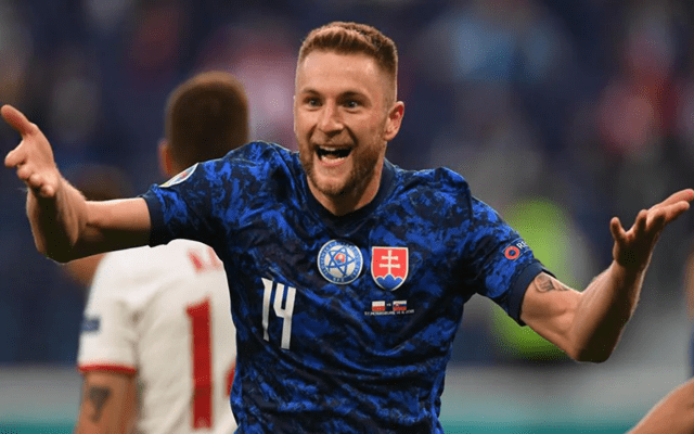 开云体育app-队伍实力分析:近况出色的鹿岛鹿角备受瞩目