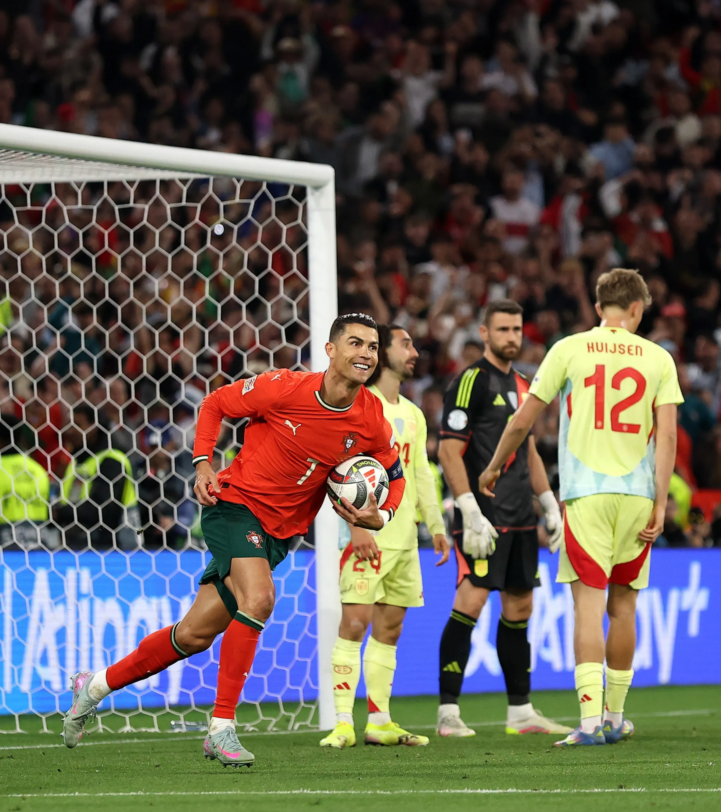 克罗地亚队惨败，无缘欧国联半决赛