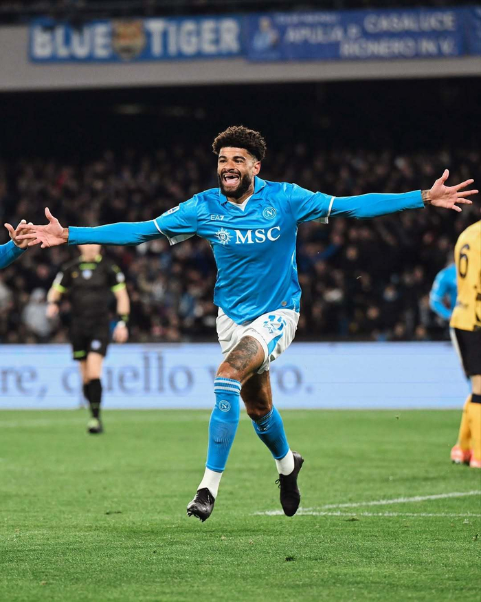 那不勒斯主场大胜国际米兰，士气大振