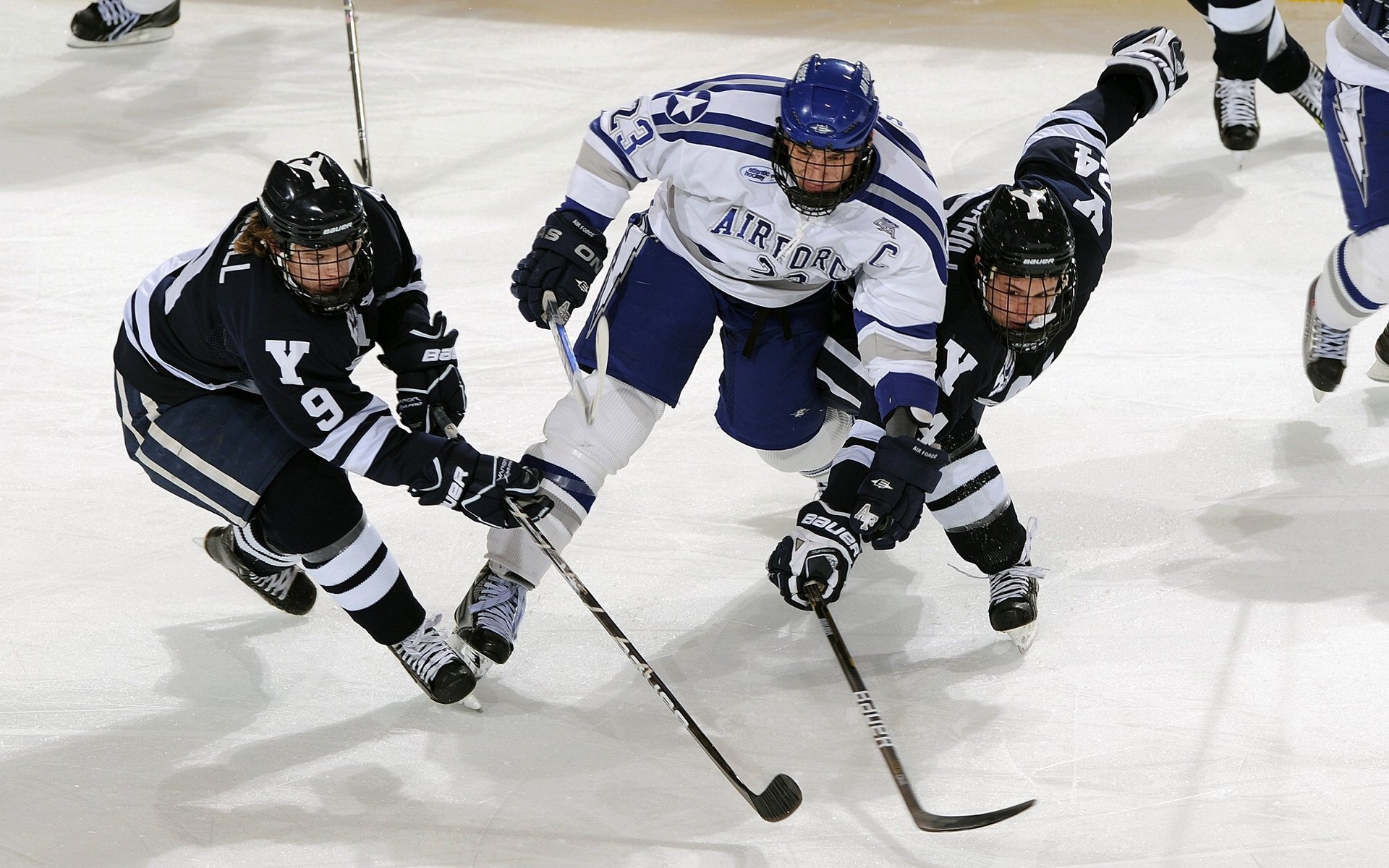 宿命已定，当出埃及的审判日来临，卡瓦哈尔写下了唯一的通行证